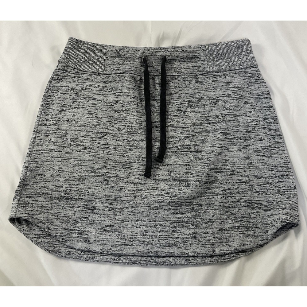 Athleta Women Gray Heathered Mini Skirt Size Small  Skirt Athleisure 158